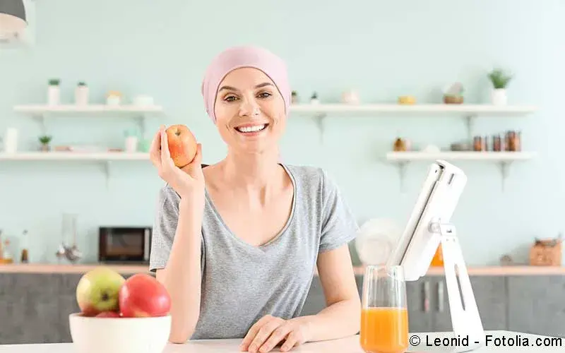 künstliche wimpern selbstklebend DEZENTER HINGUCKER